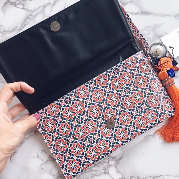 TSH Handbags - "Santa Clarita"